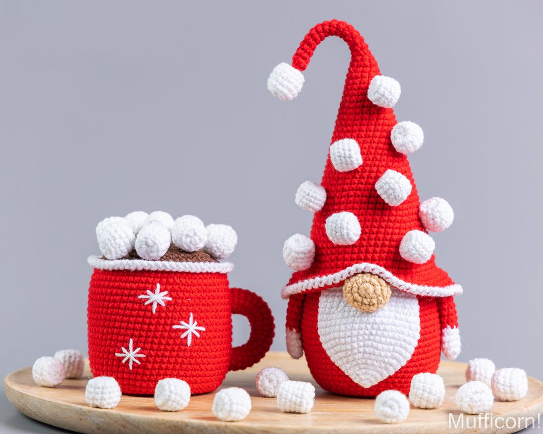 Marshmallow Gnome with Mug
