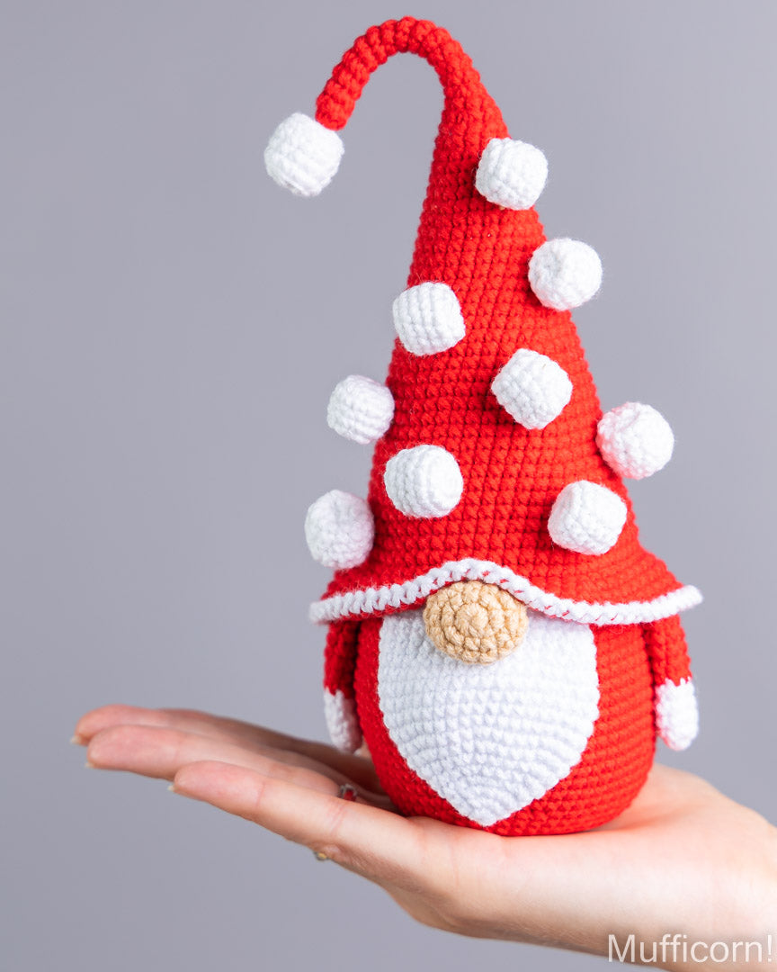 Marshmallow Gnome with Mug