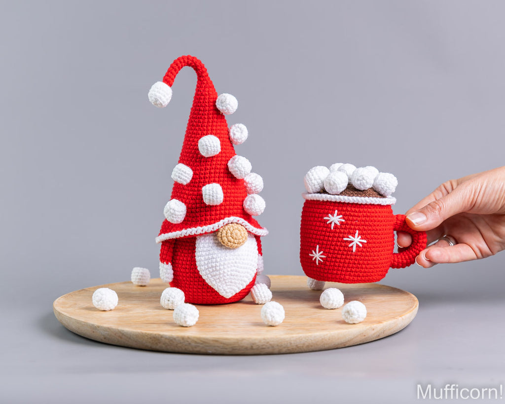 Marshmallow Gnome with Mug