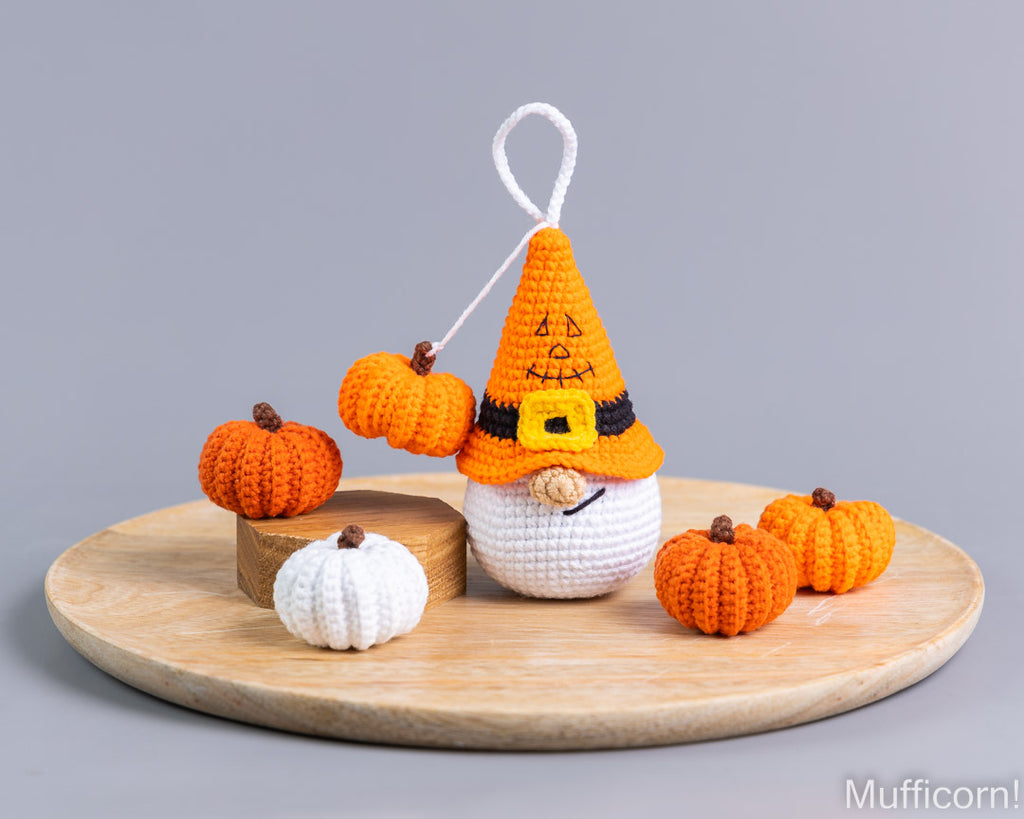 Halloween Pumpkin Gnome Keychain