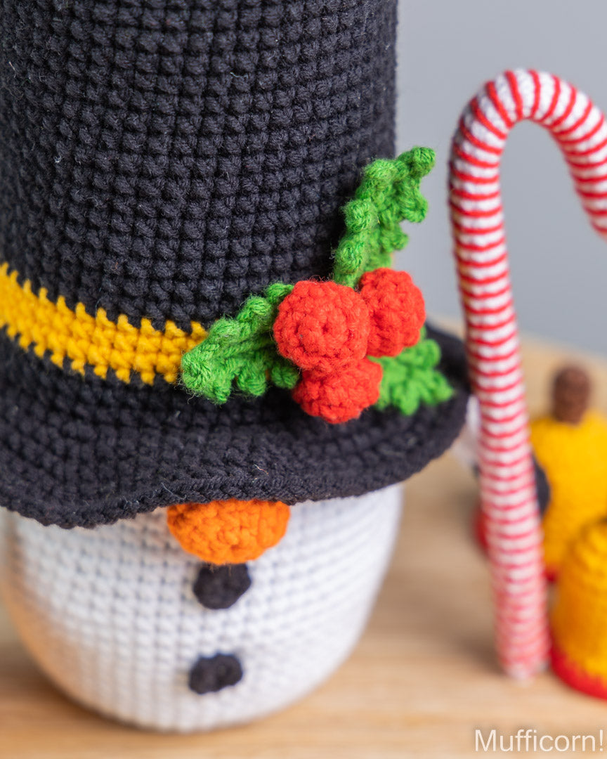Crochet Patterns Bundle: Christmas tree & Snowmen Gnomes