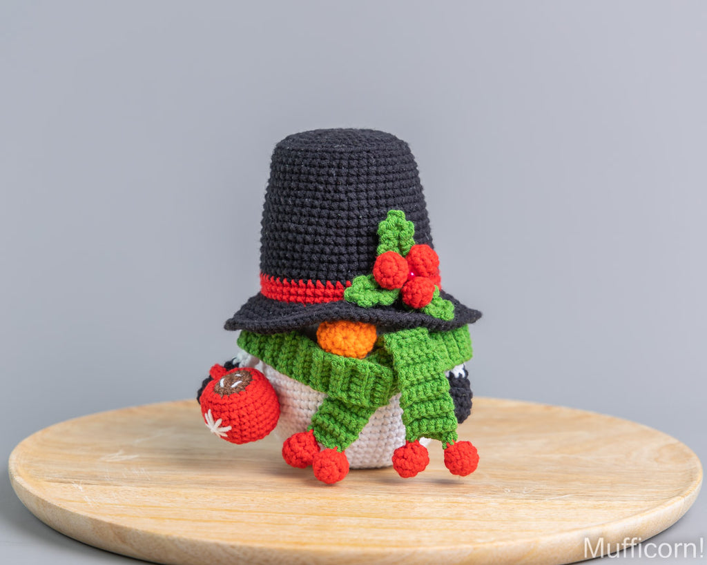 Crochet Patterns Bundle: Christmas tree & Snowmen Gnomes