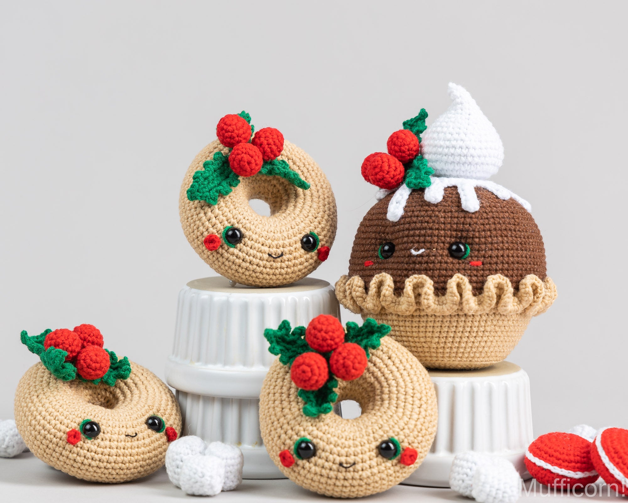 Crochet patterns bundle:  Christmas Pie and Amigurumi donut