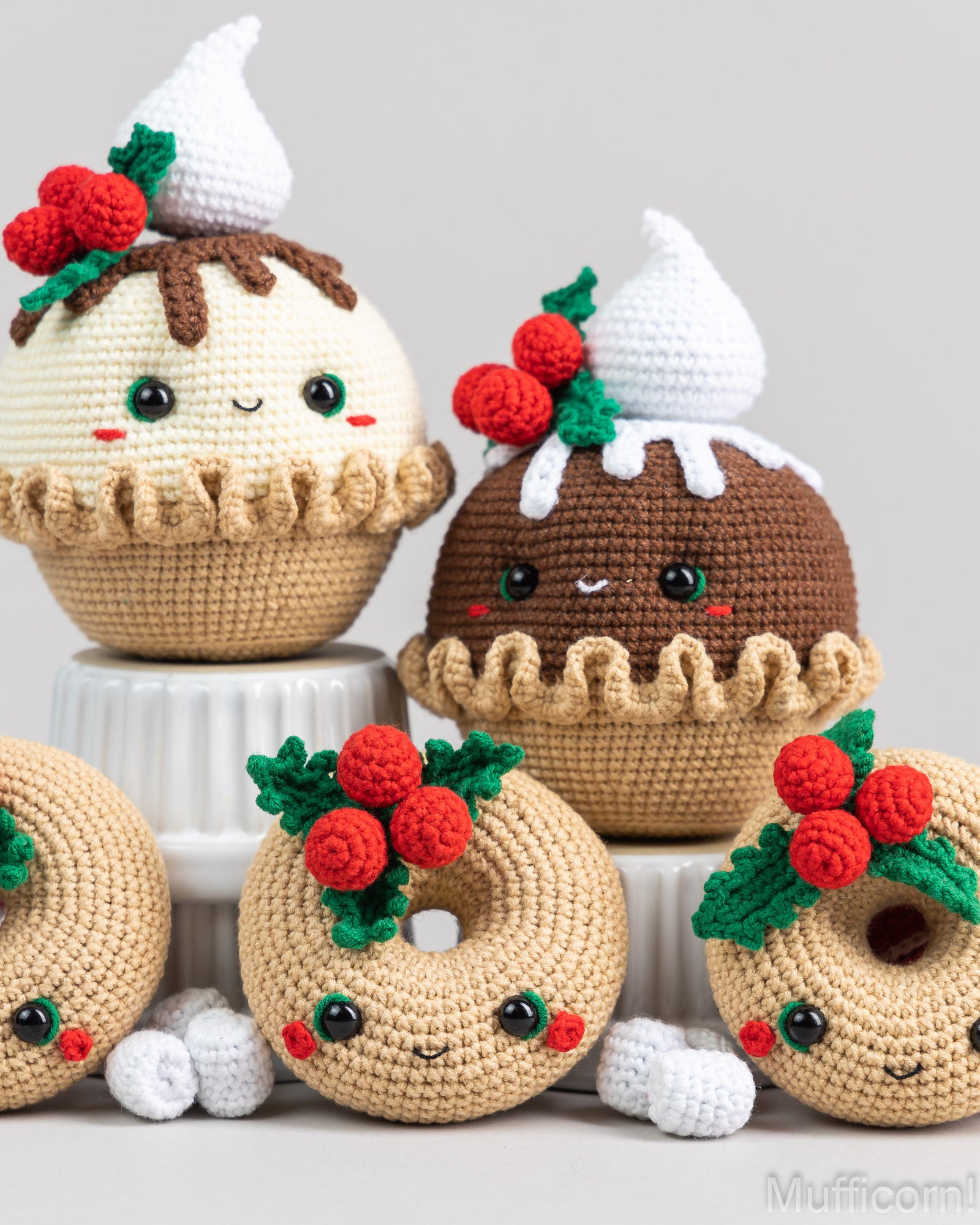 Crochet patterns bundle:  Christmas Pie and Amigurumi donut