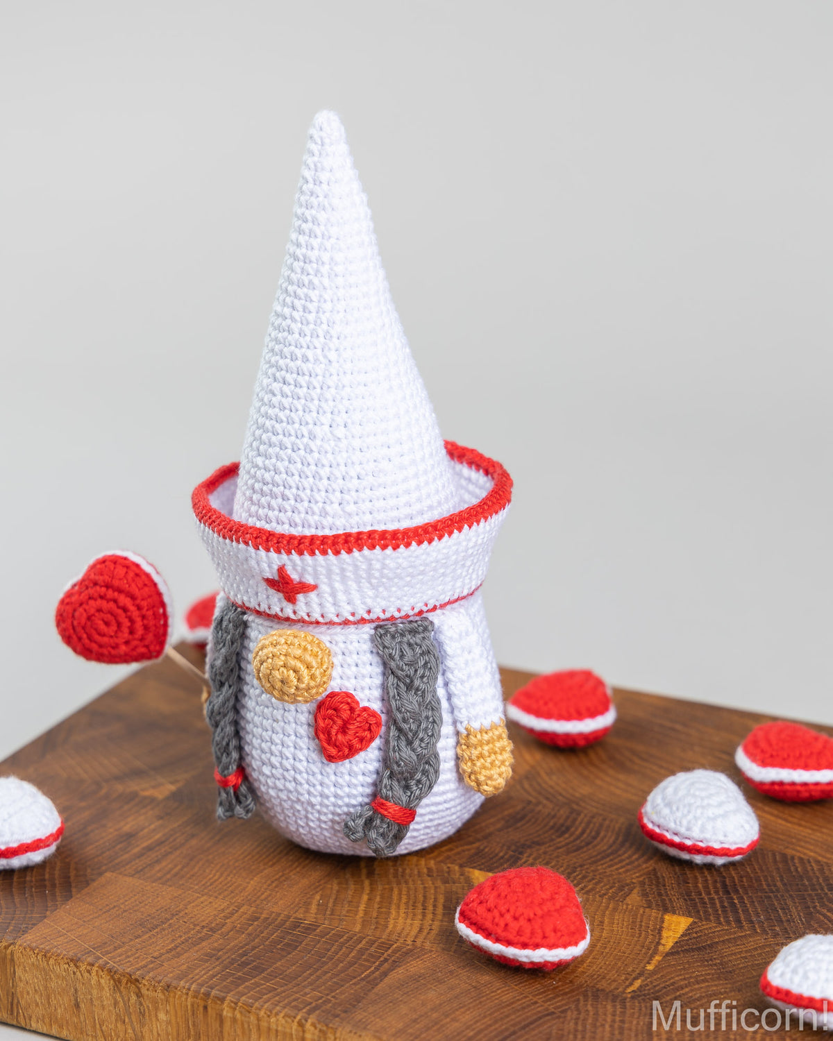 Gnome nurse with heart
