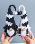 Gnomes Couple with Bats