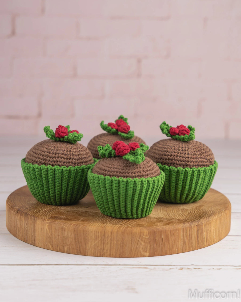 Christmas Cupcake with Holly