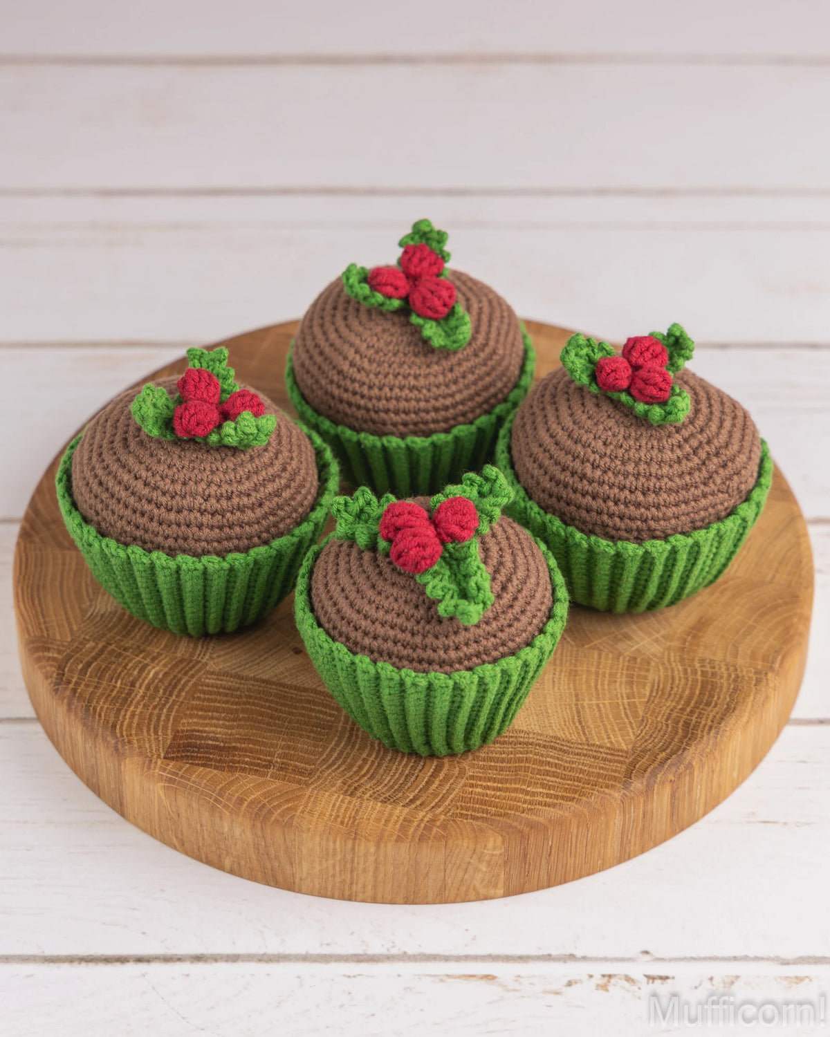 Christmas Cupcake with Holly