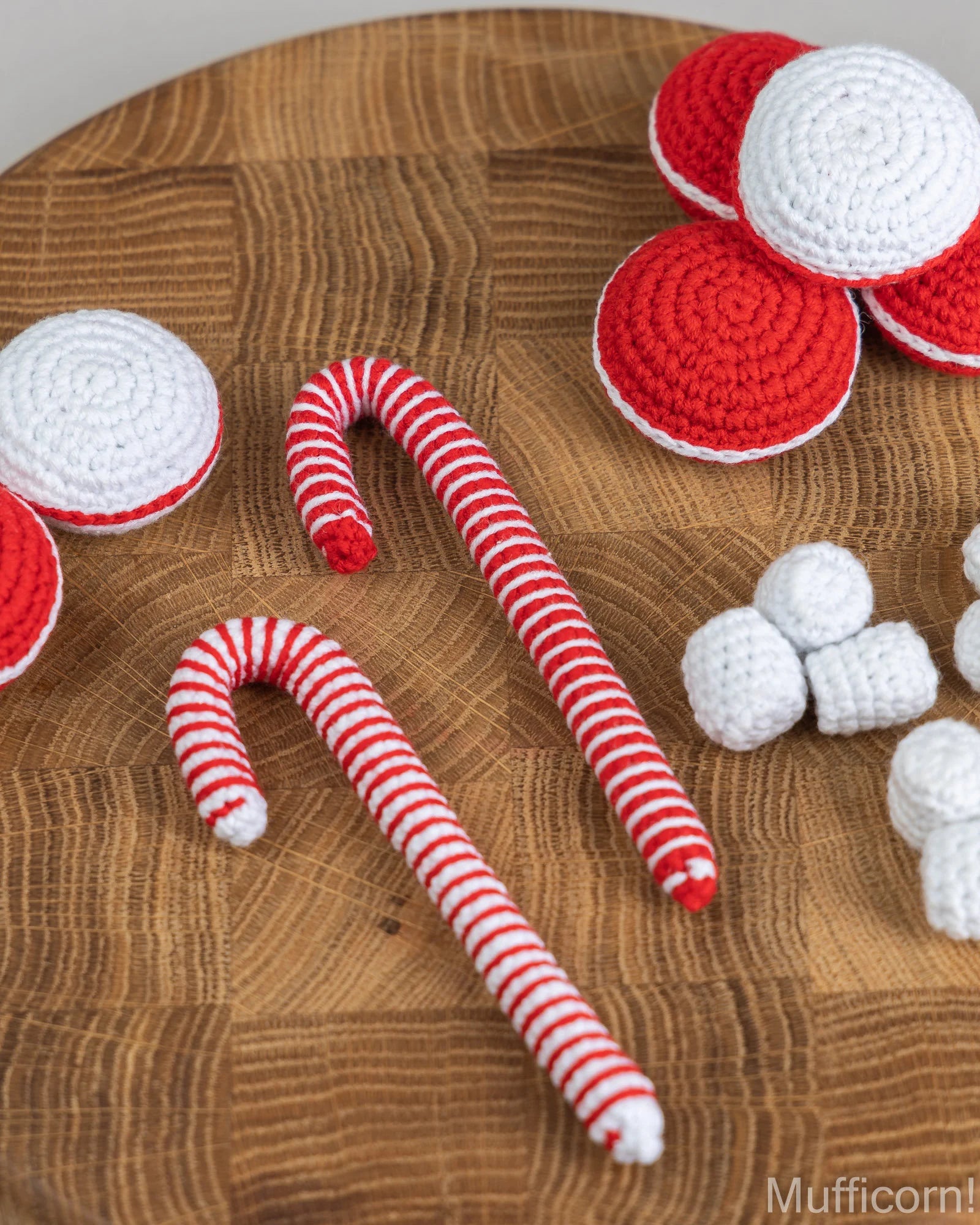 Christmas crochet food: Candy Cane, marshmallow, macaroons