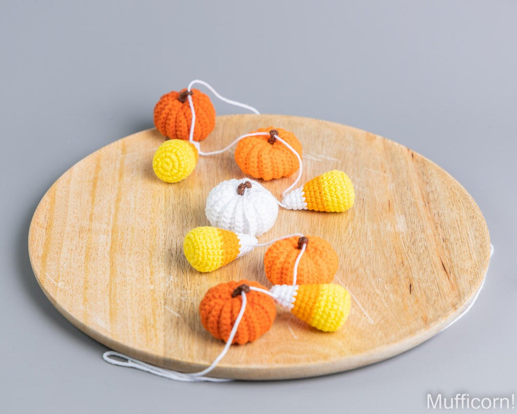 Pumpkin & Candy Corn Fall Garland crochet pattern