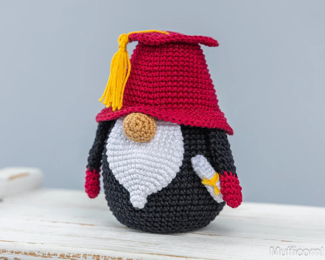 Graduation Gnome/Teacher