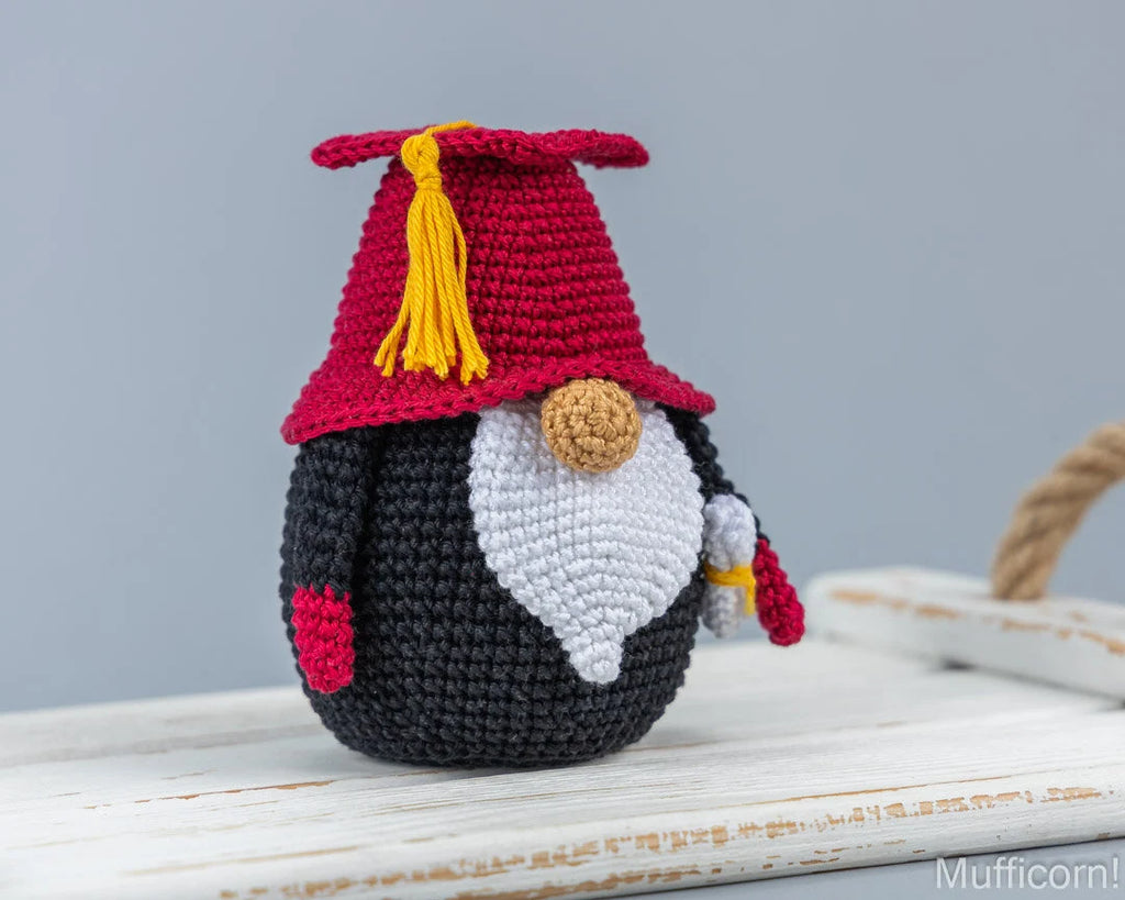 Graduation Gnome/Teacher
