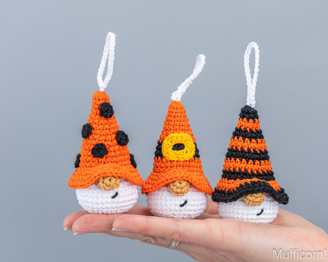 Orange Halloween keychains