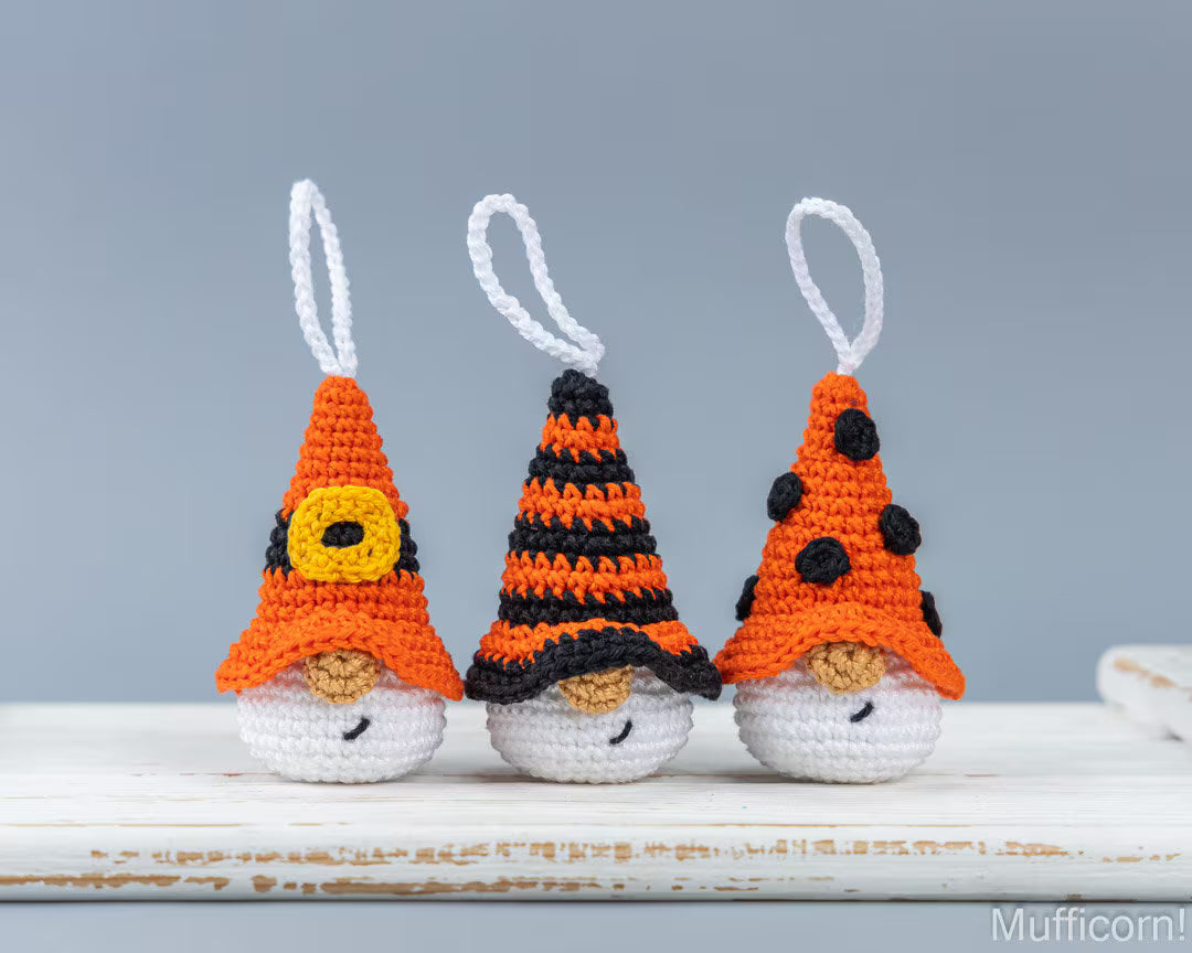 Orange Halloween keychains