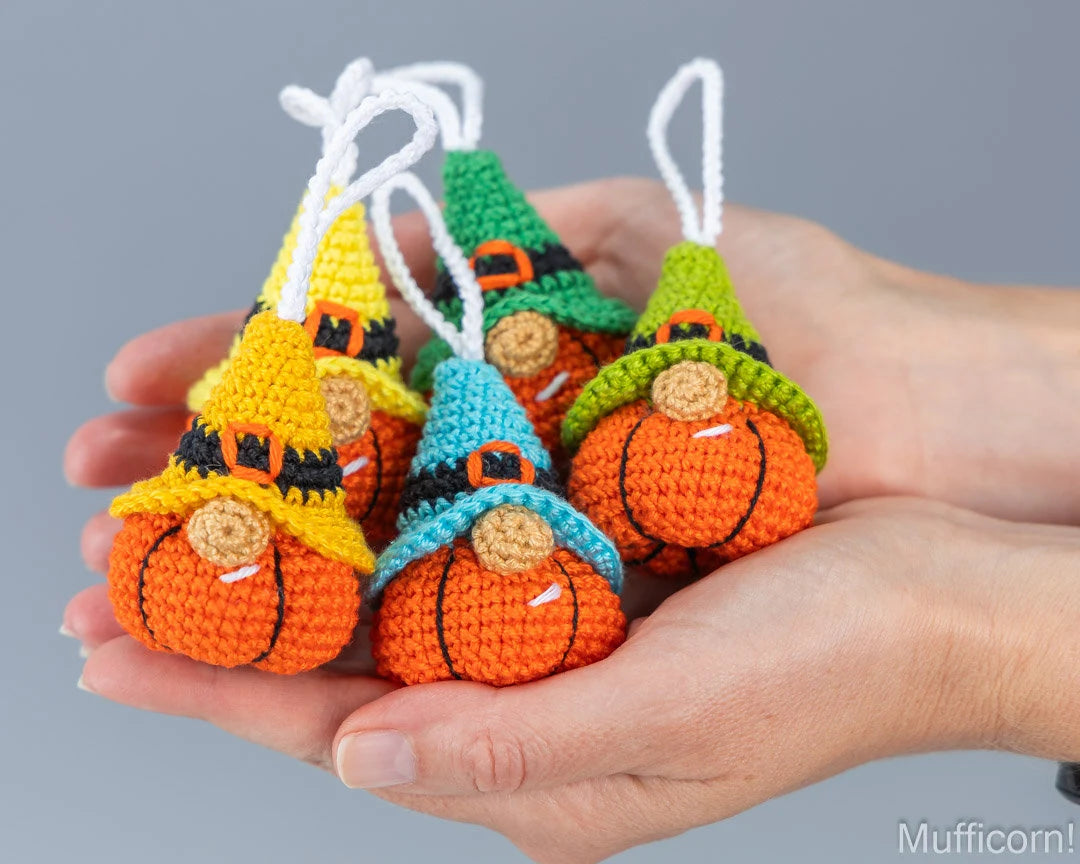 Halloween Pumpkin Gnomes Keychains