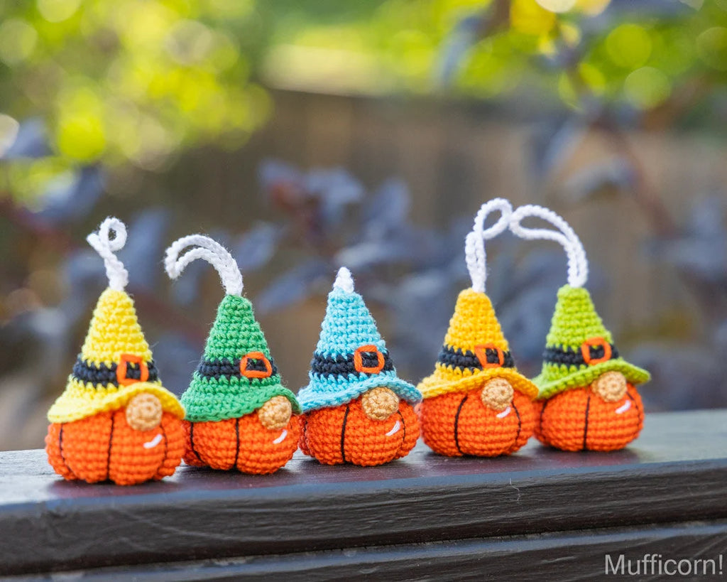 Halloween Pumpkin Gnomes Keychains