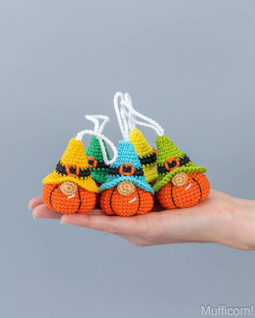 Halloween Pumpkin Gnomes Keychains