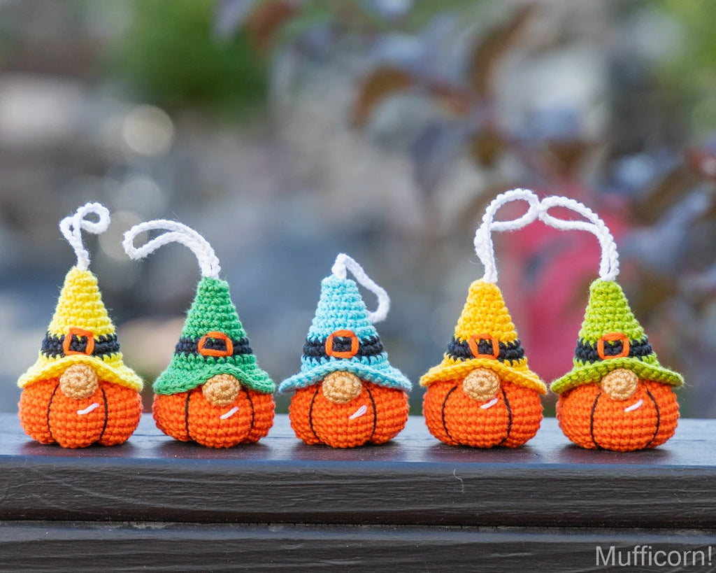 Halloween Pumpkin Gnomes Keychains
