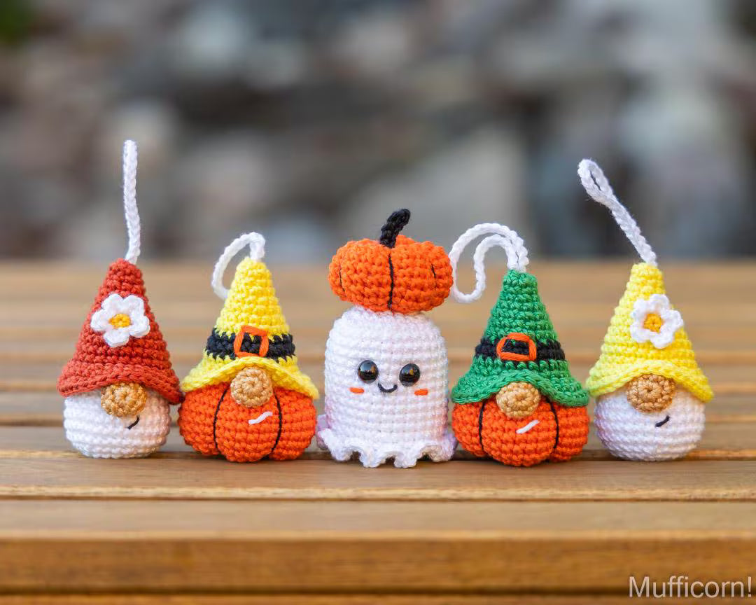 Crochet patterns bundle: Halloween Keychains