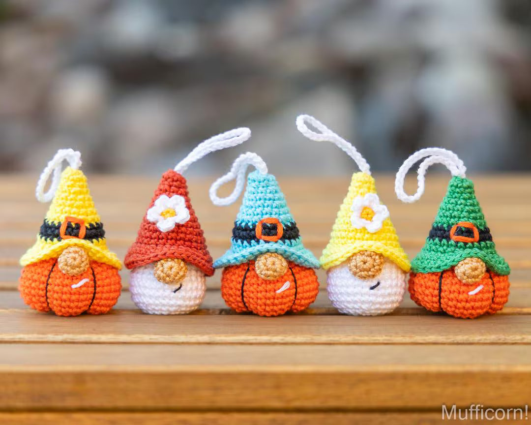Crochet patterns bundle: Halloween Keychains