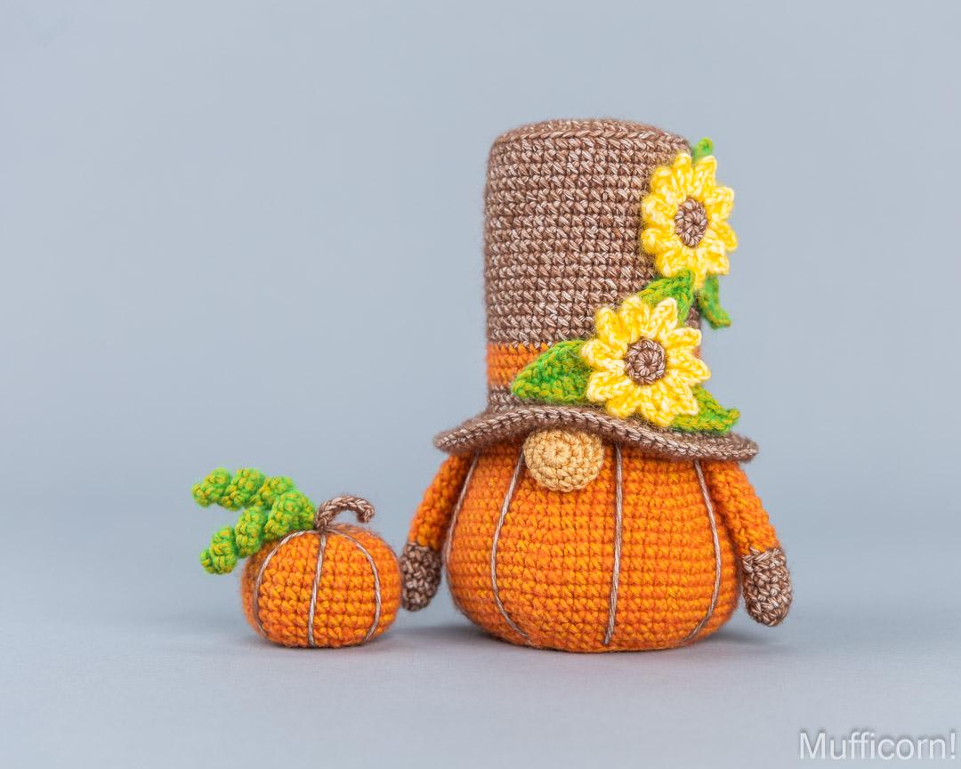 Harvest Gnomes Pumpkins