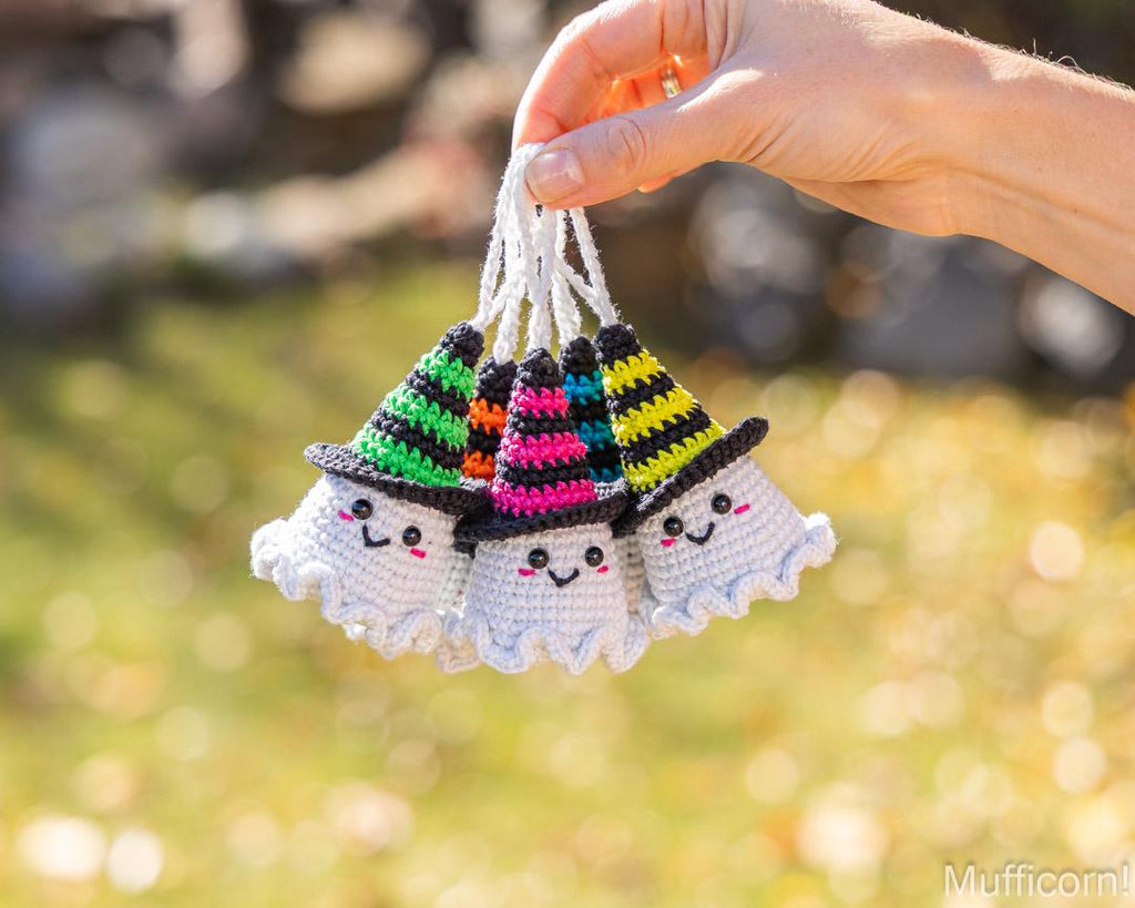 Halloween Ghost Keychains in Stripy Hats