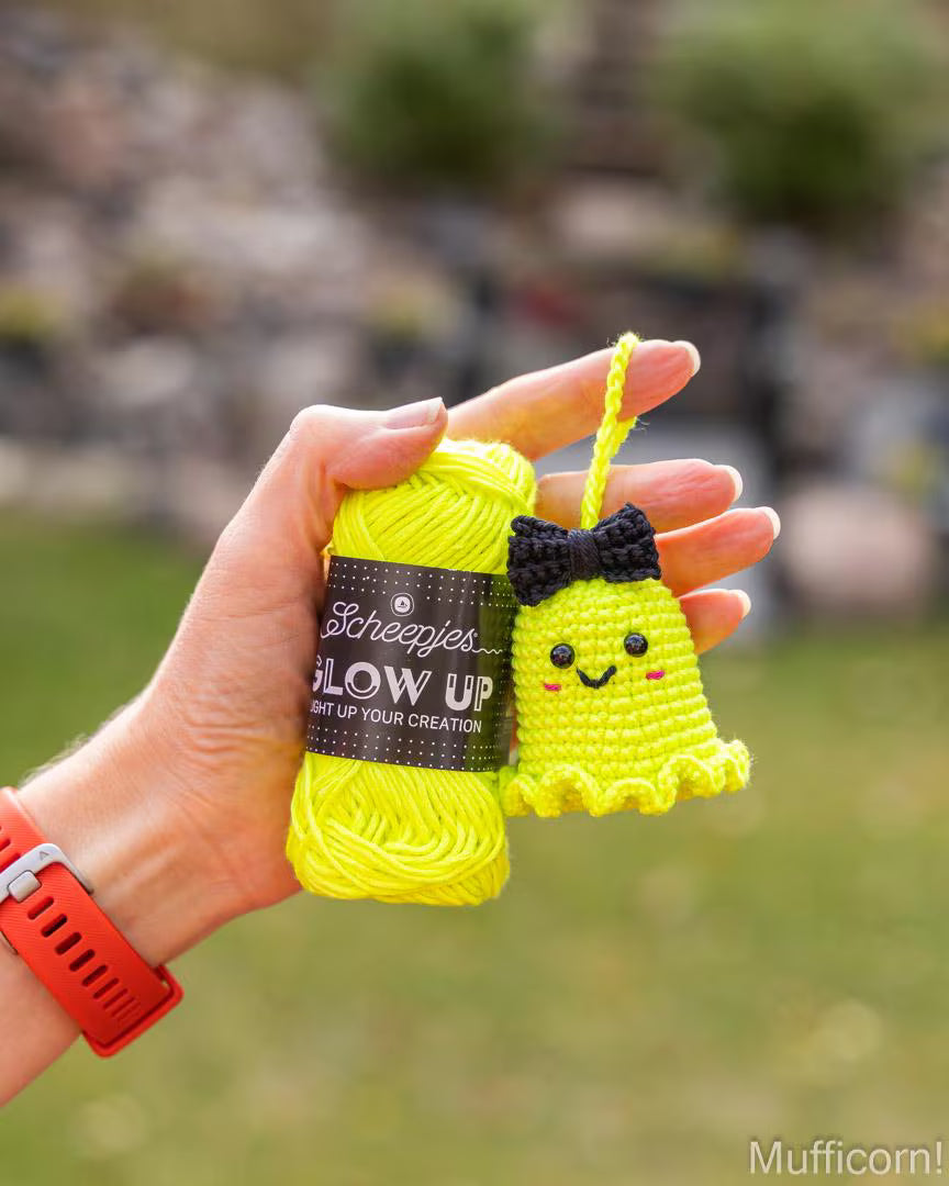 Ghost keychains with a bow