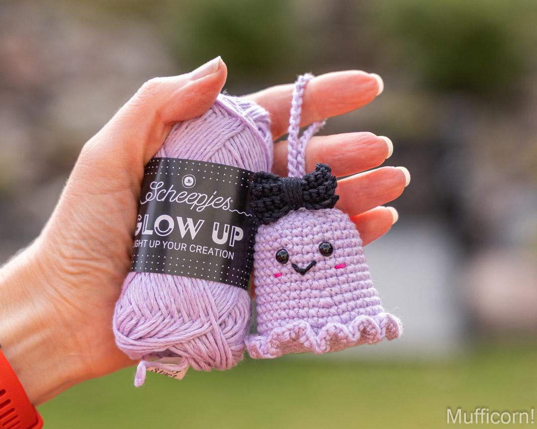 Ghost keychains with a bow