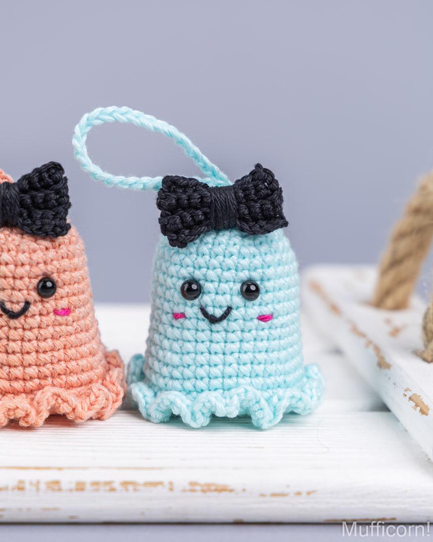 Ghost keychains with a bow