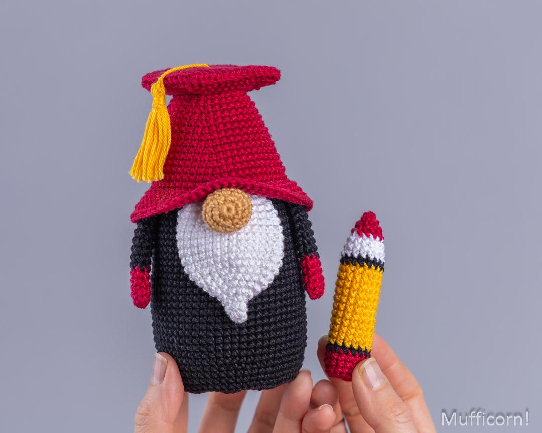Teacher/Graduation Gnome