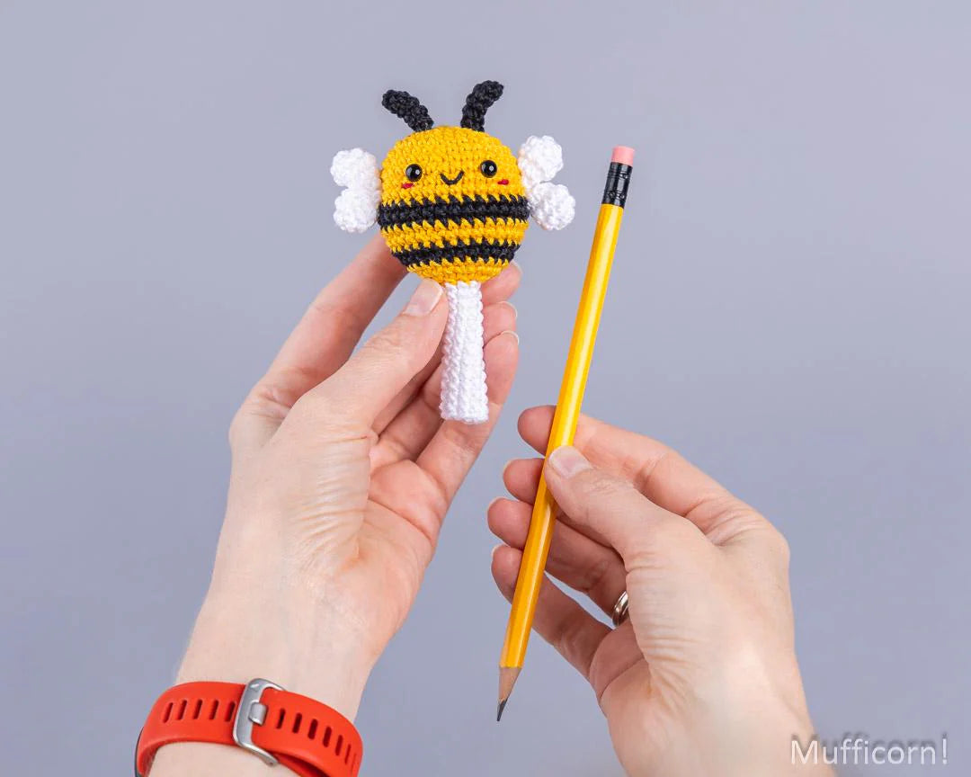 Bee Pencil Topper