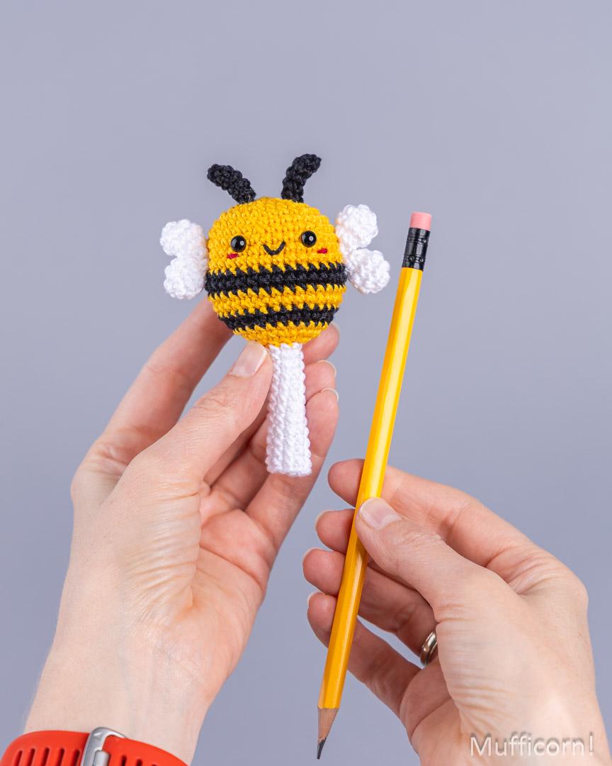 Bee Pencil Topper