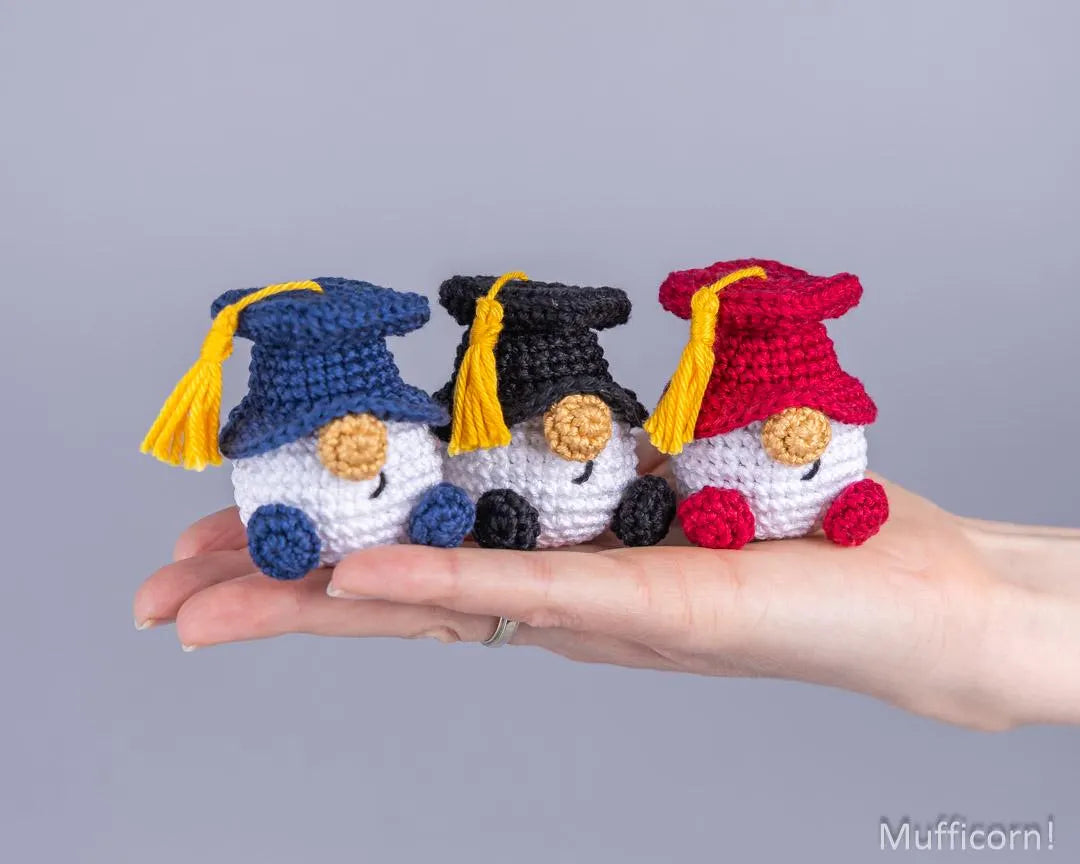 Mini Graduation Gnomes Keychains