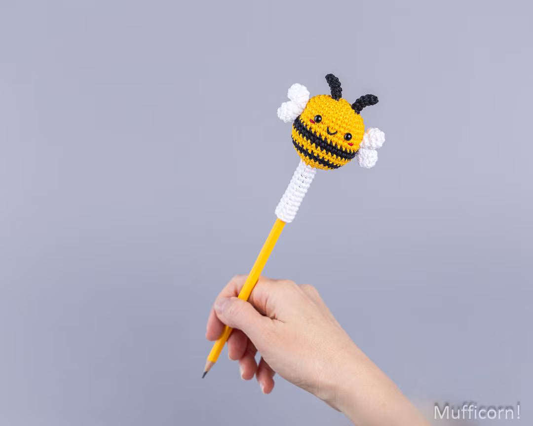 Bee Pencil Topper