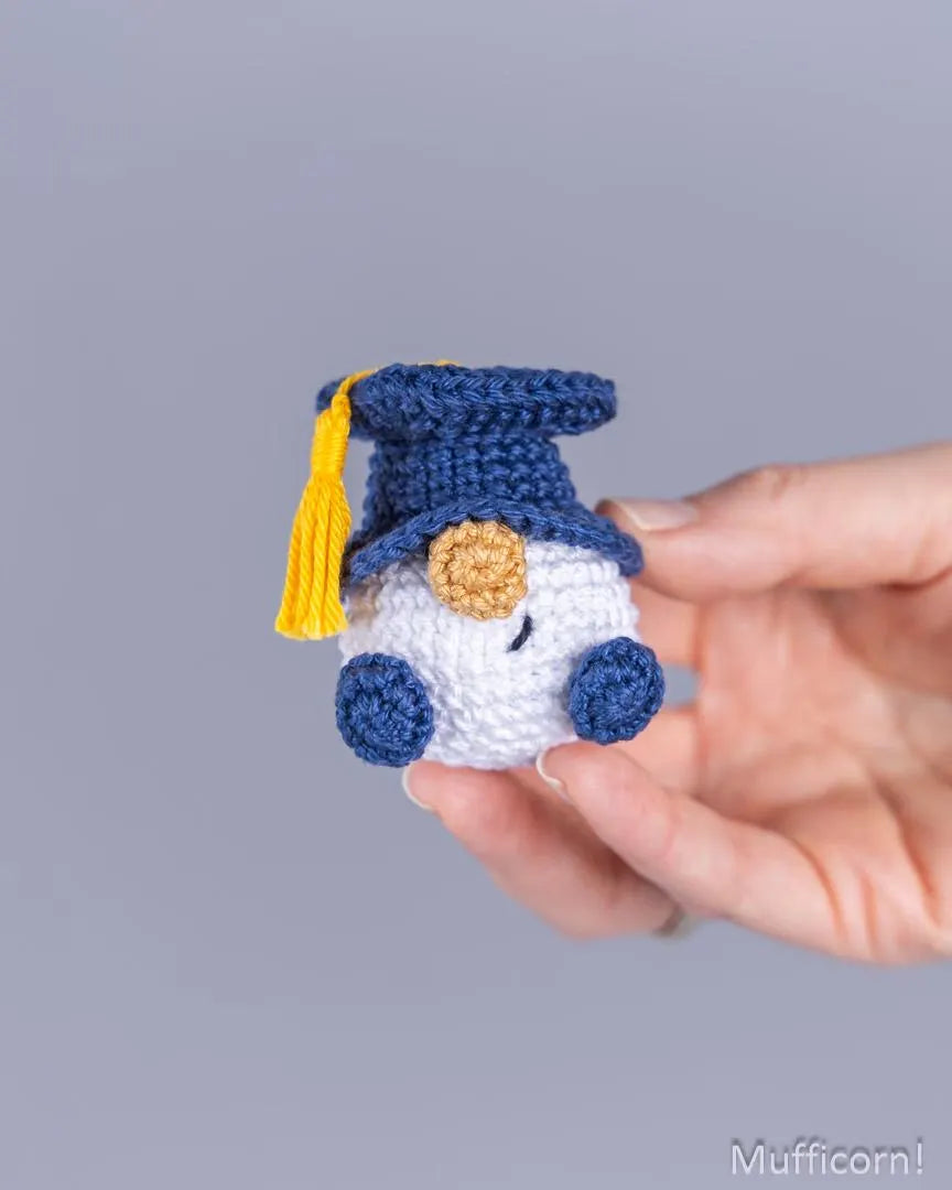 Mini Graduation Gnomes Keychains