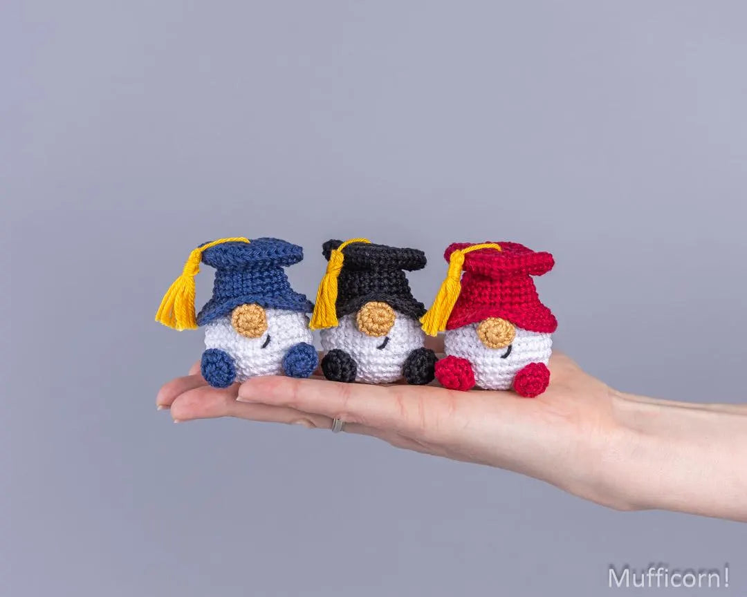 Mini Graduation Gnomes Keychains