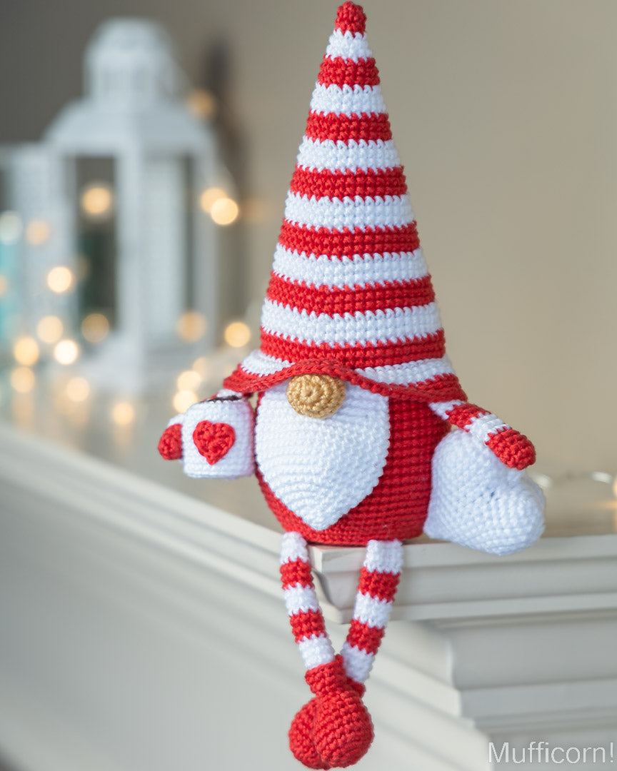 Valentine Gnome with Cup & Heart