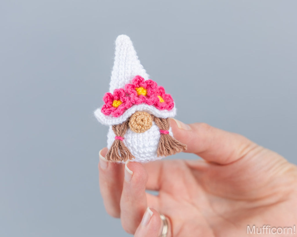 Bride & Groom Small Keychains