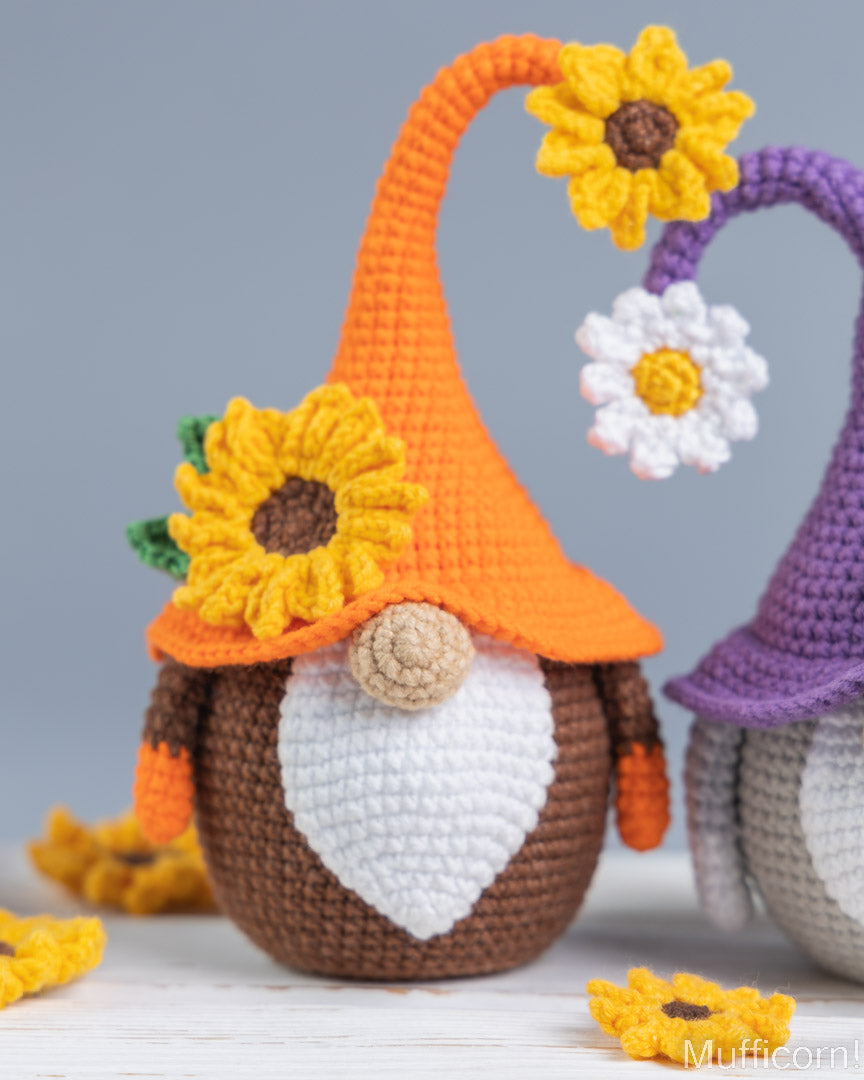 Sunflower gnome crochet pattern amigurumi