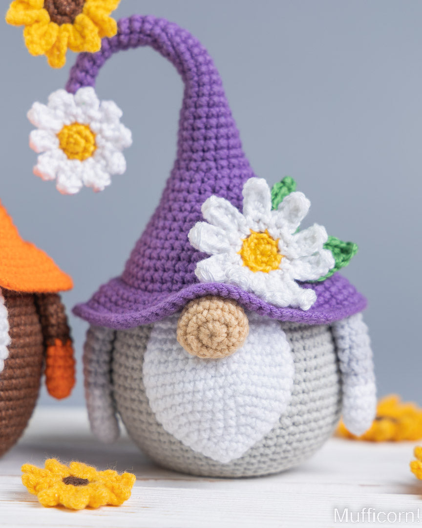 Daisy gnome crochet pattern amigurumi