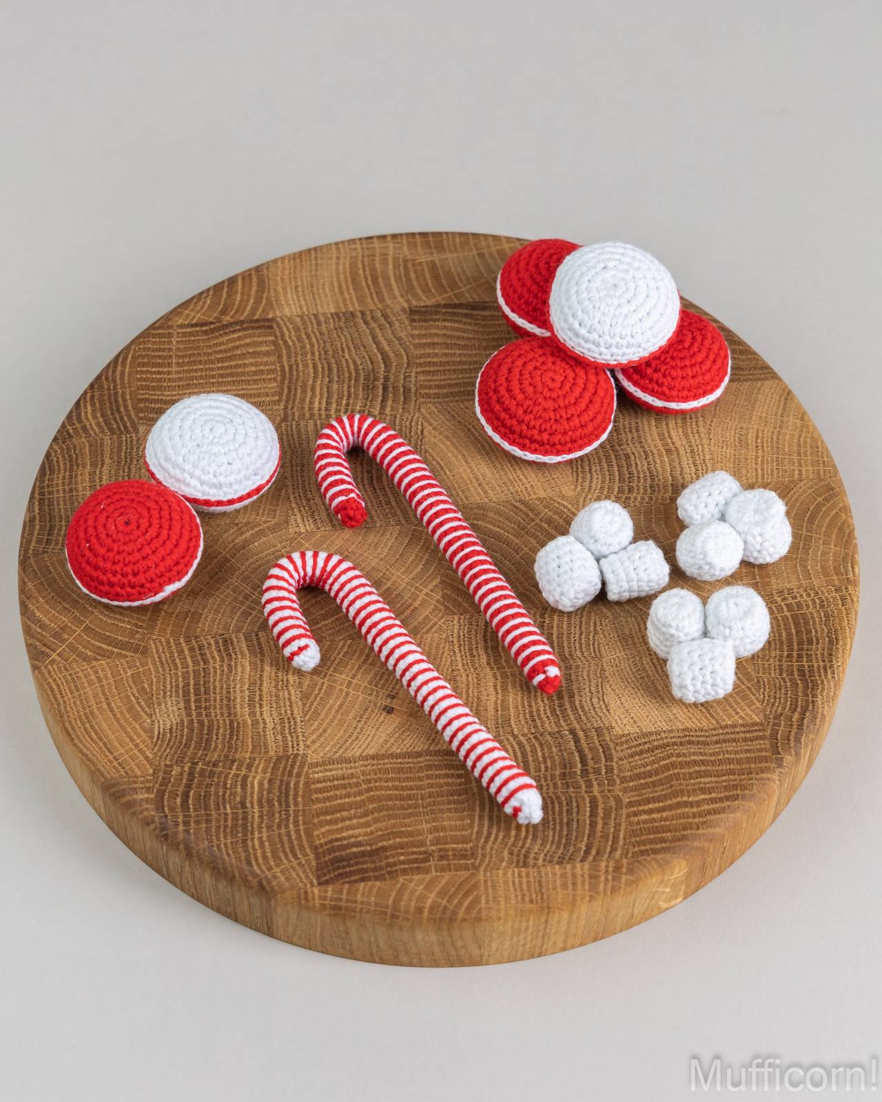 Christmas crochet food: Candy Cane, marshmallow, macaroons
